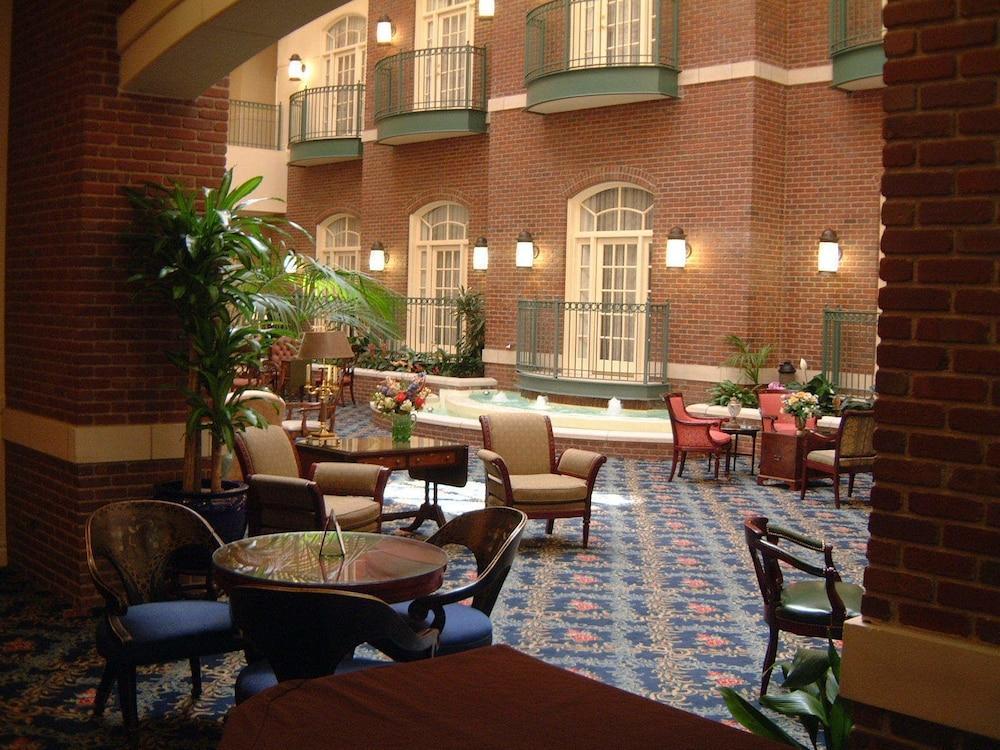 Hotel At Old Town Wichita Exteriér fotografie