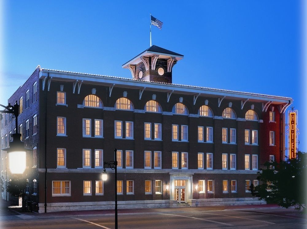 Hotel At Old Town Wichita Exteriér fotografie