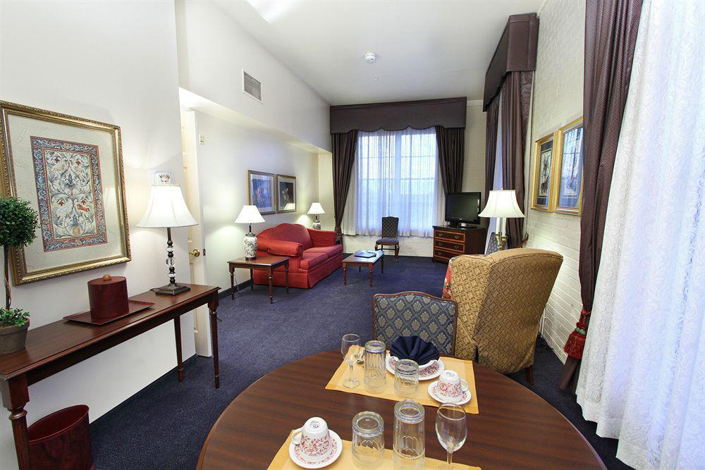 Hotel At Old Town Wichita Exteriér fotografie